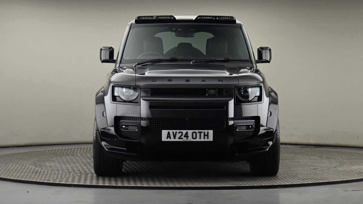 Land Rover Defender 110 Urban Image 21