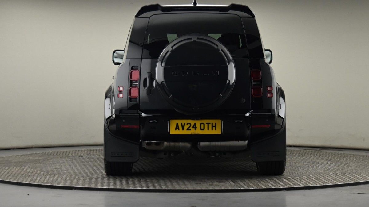 Land Rover Defender 110 Urban Image 25
