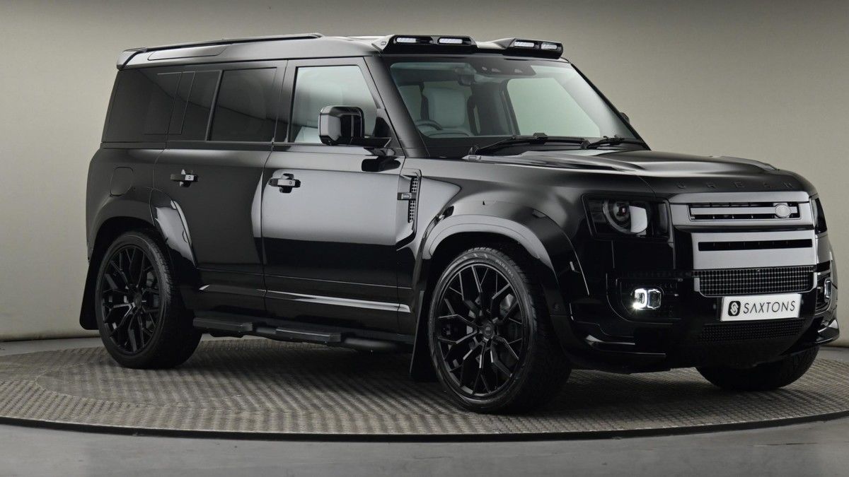 Land Rover Defender 110 Urban Image 38