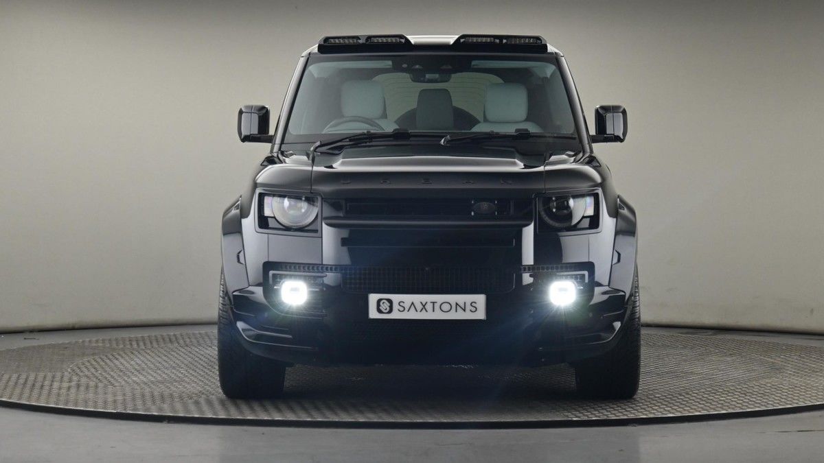Land Rover Defender 110 Urban Image 40