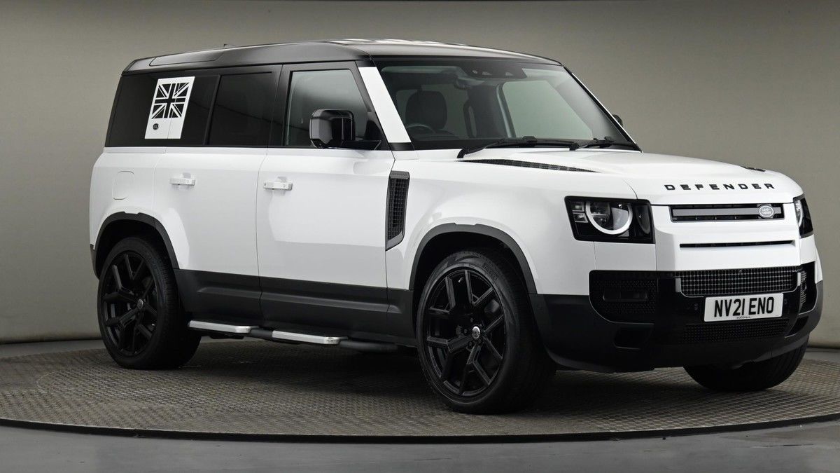 Land Rover Defender 110 Image 20