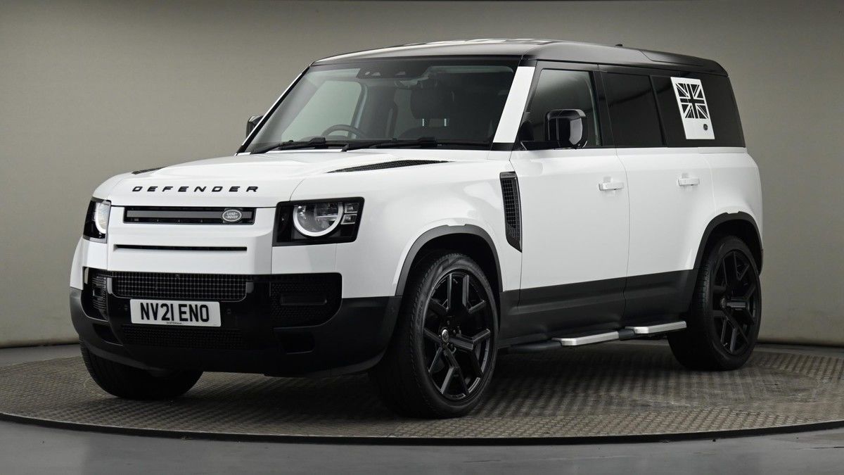 Land Rover Defender 110 Image 22