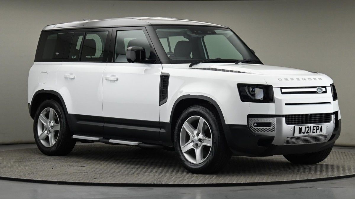 Land Rover Defender 110 Image 19