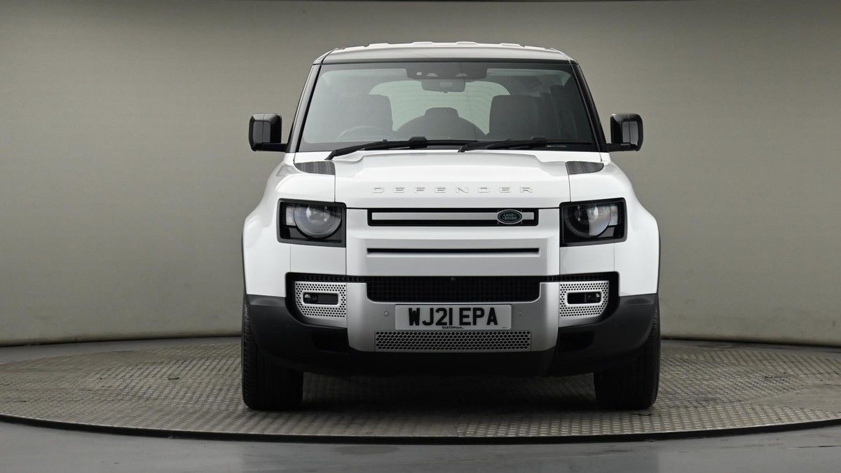 Land Rover Defender 110 Image 20
