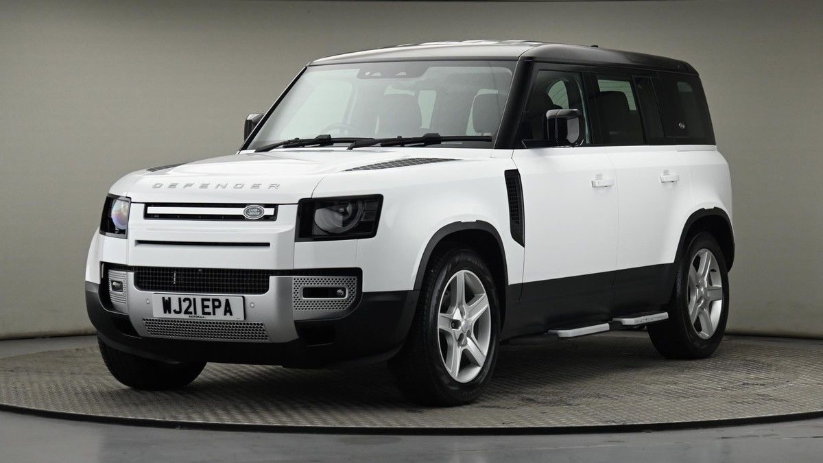 Land Rover Defender 110 Image 21