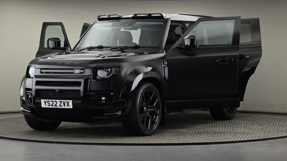 Land Rover Defender 110 Urban Image 28