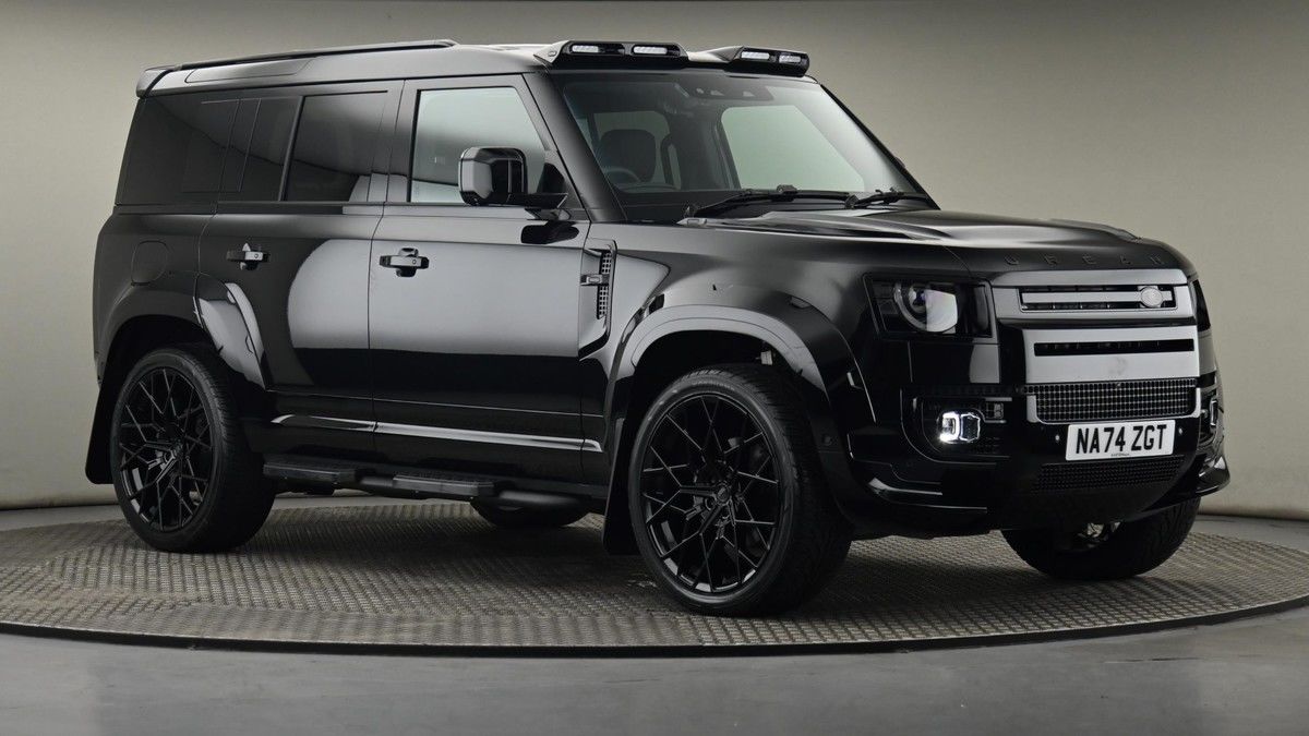Land Rover Defender 110 Image 20