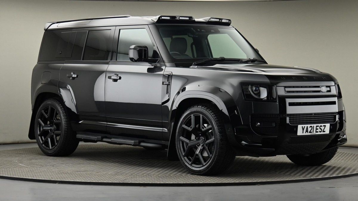Land Rover Defender 110 Image 20