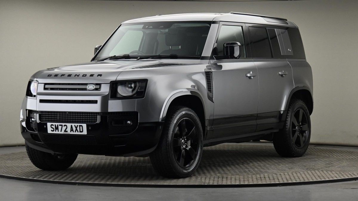 Land Rover Defender 110 Image 22