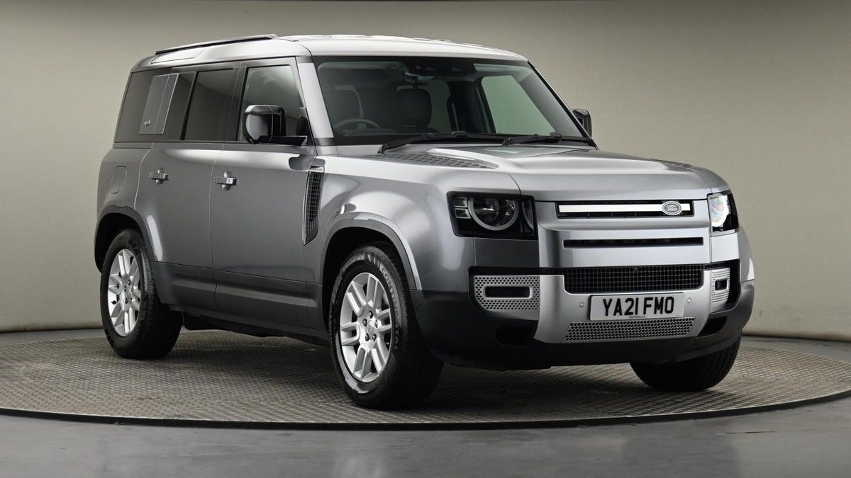 Land Rover Defender 110 Sticky Header Image