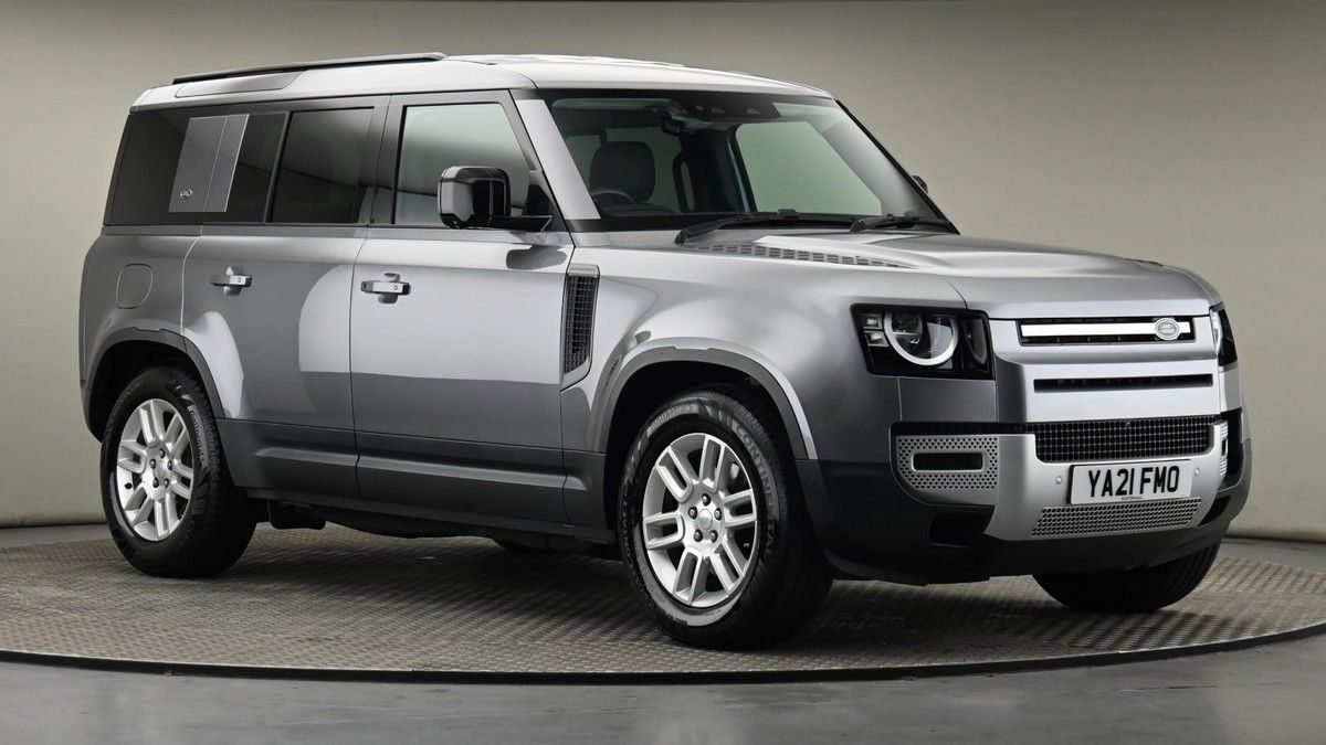 Land Rover Defender 110 Image 20