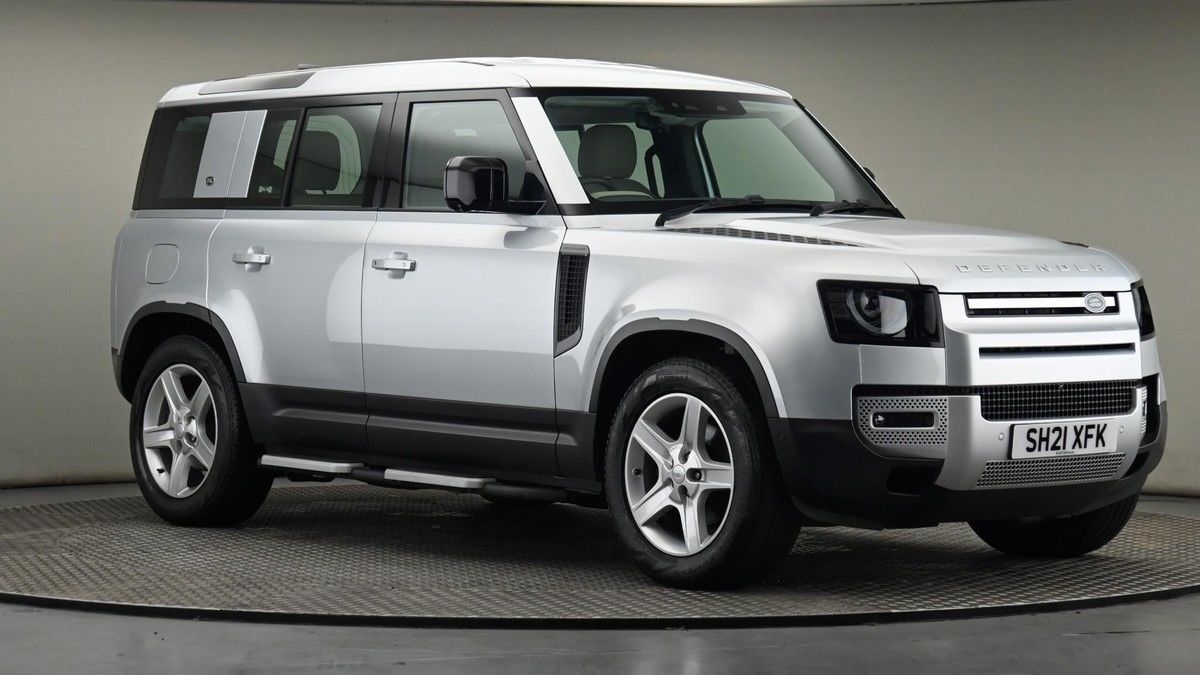 Land Rover Defender 110 Image 20