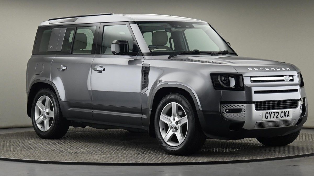 Land Rover Defender 110 Image 20