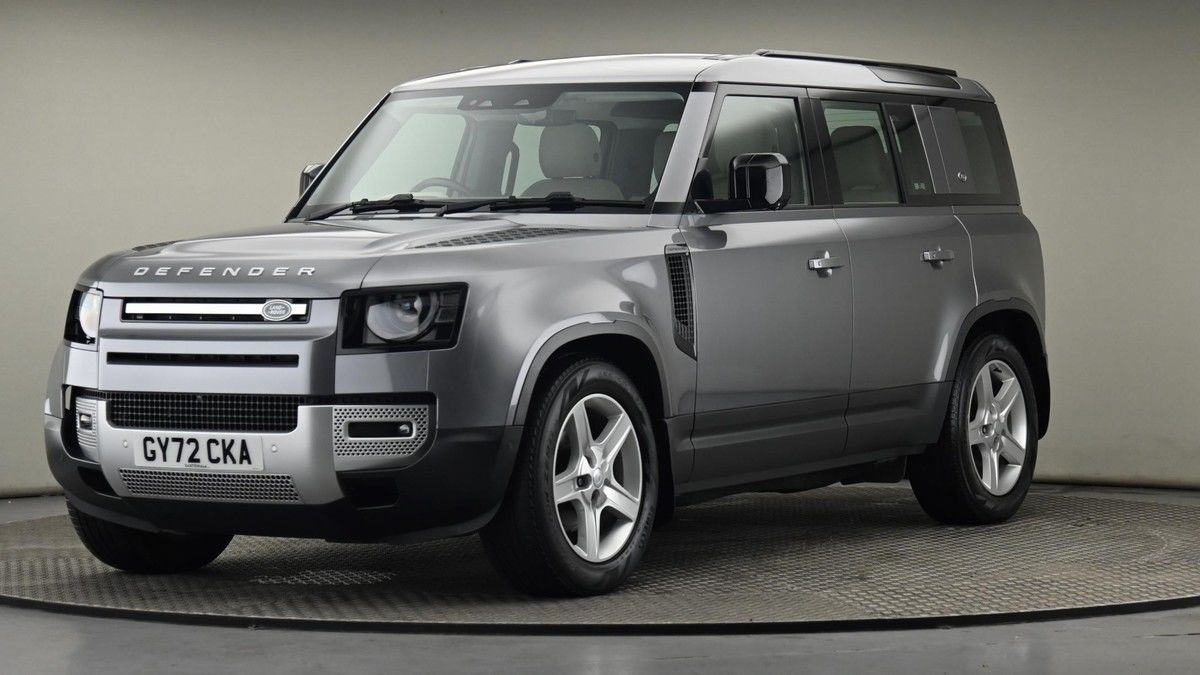 Land Rover Defender 110 Image 22