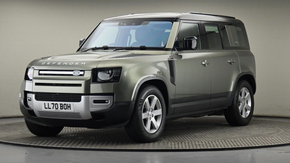 Land Rover Defender 110 Image 22