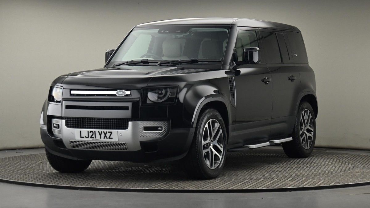 Land Rover Defender 110 Image 22