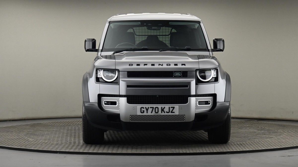 Land Rover Defender 110 Image 20