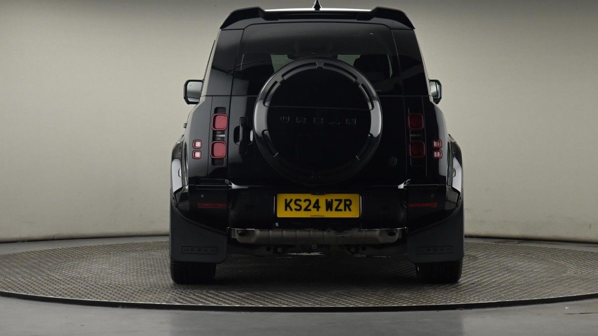 Land Rover Defender 110 Urban Image 25