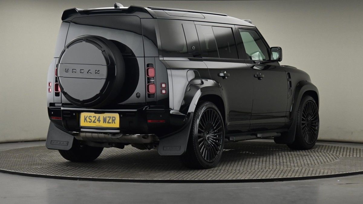 Land Rover Defender 110 Urban Image 26