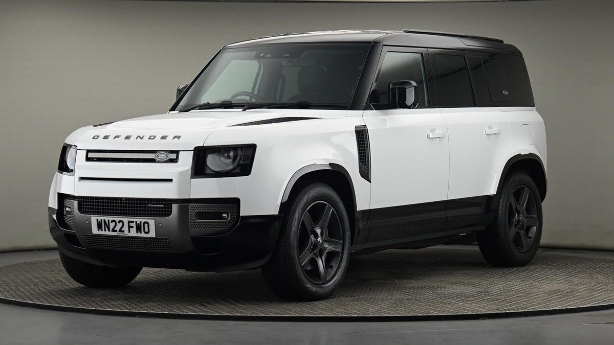 Land Rover Defender 110 Image 22