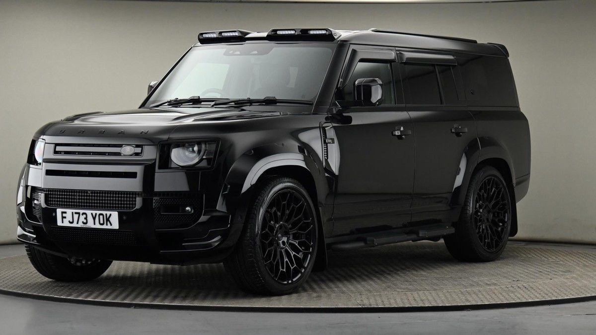 Land Rover Defender 130 Image 22