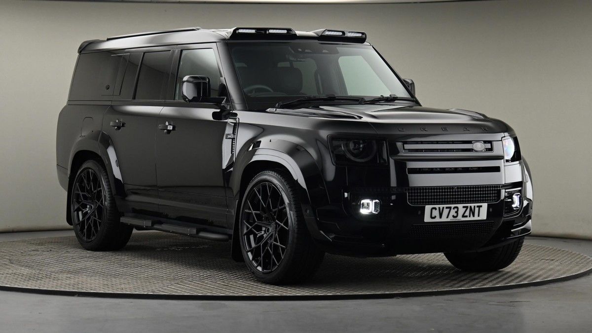 Land Rover Defender 130 Sticky Header Image