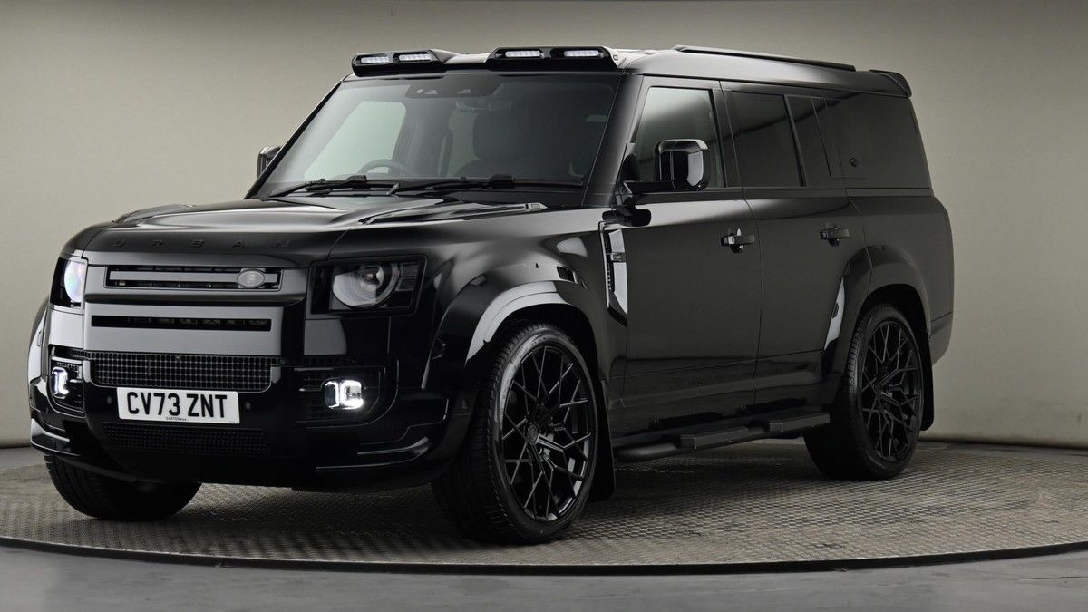Land Rover Defender 130 Image 22