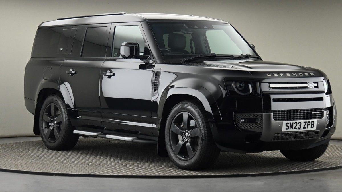 Land Rover Defender 130 Image 20