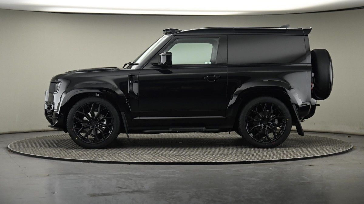 Land Rover Defender 90 Image 46