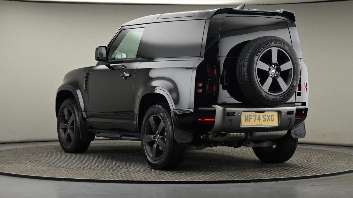 Land Rover Defender 90 Image 21