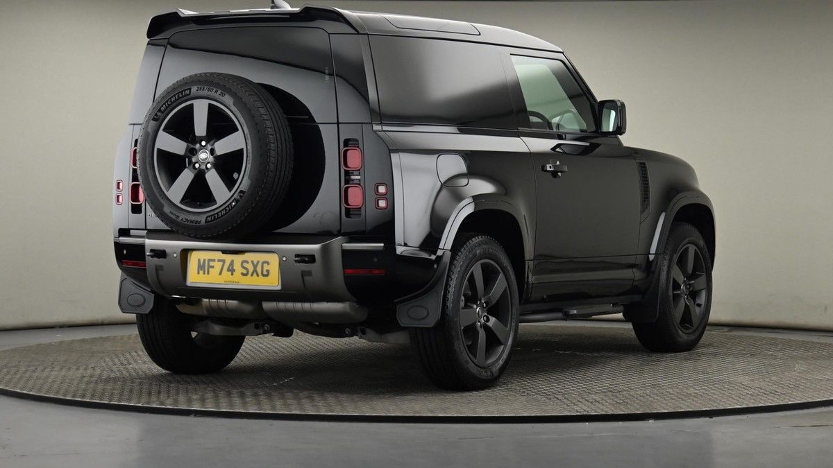 Land Rover Defender 90 Image 23