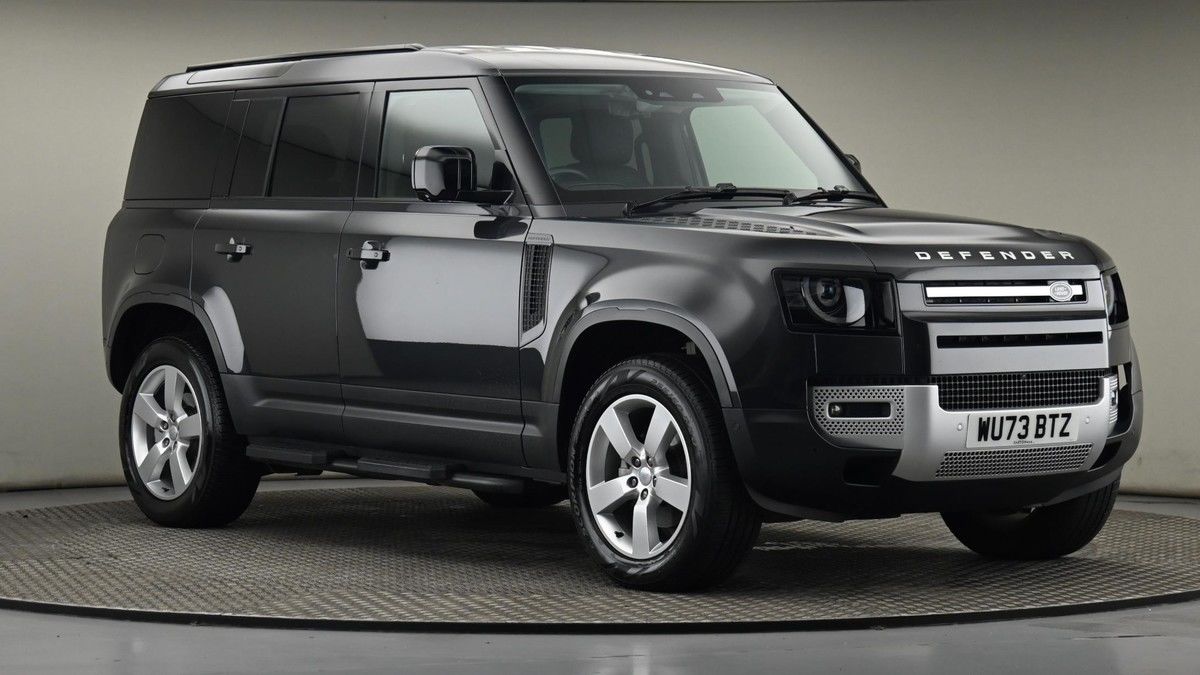 Land Rover Defender 110 Image 20