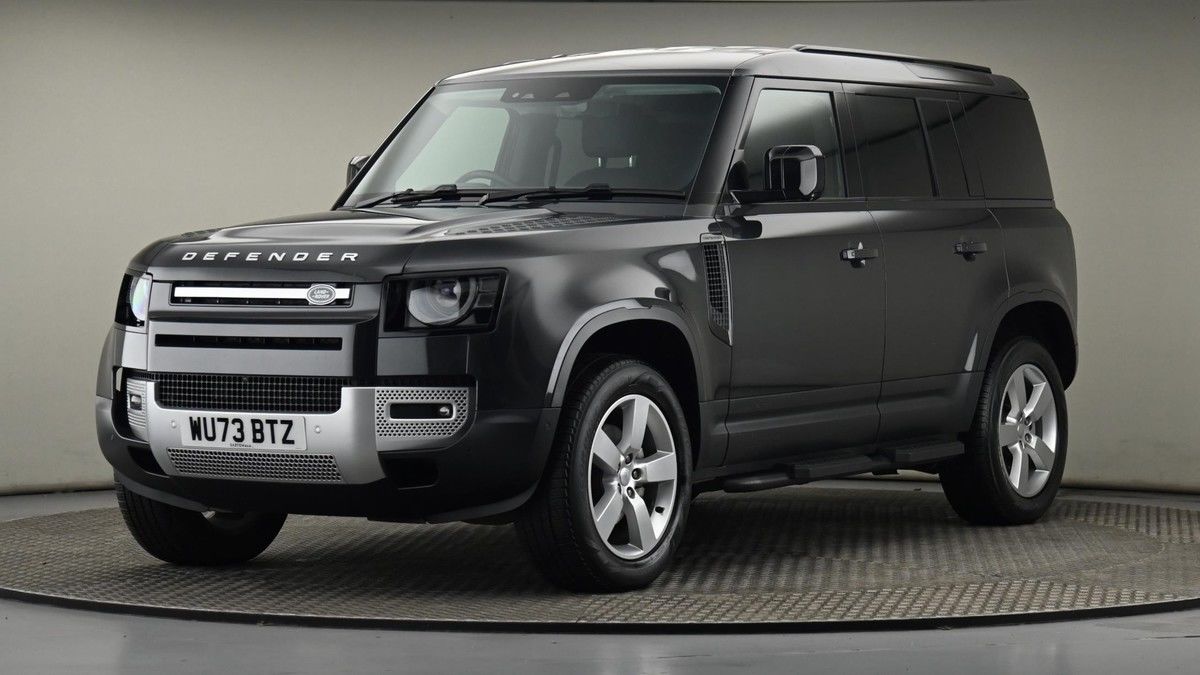 Land Rover Defender 110 Image 22