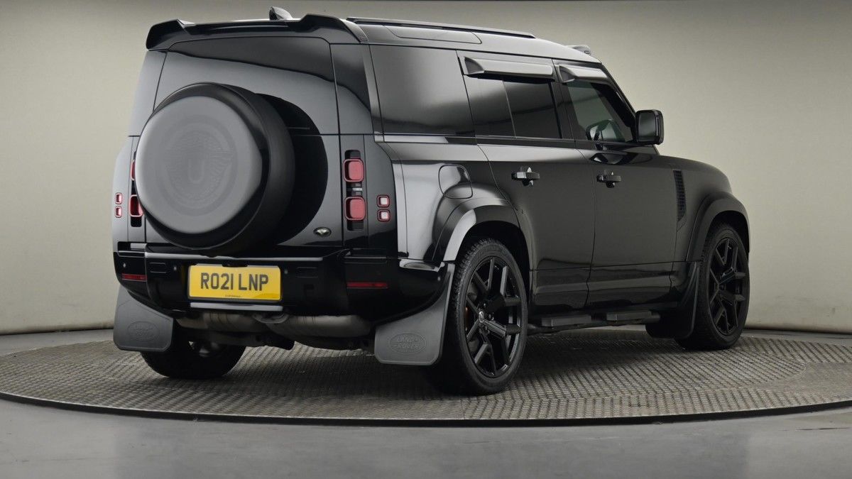 Land Rover Defender 110 Urban Image 25