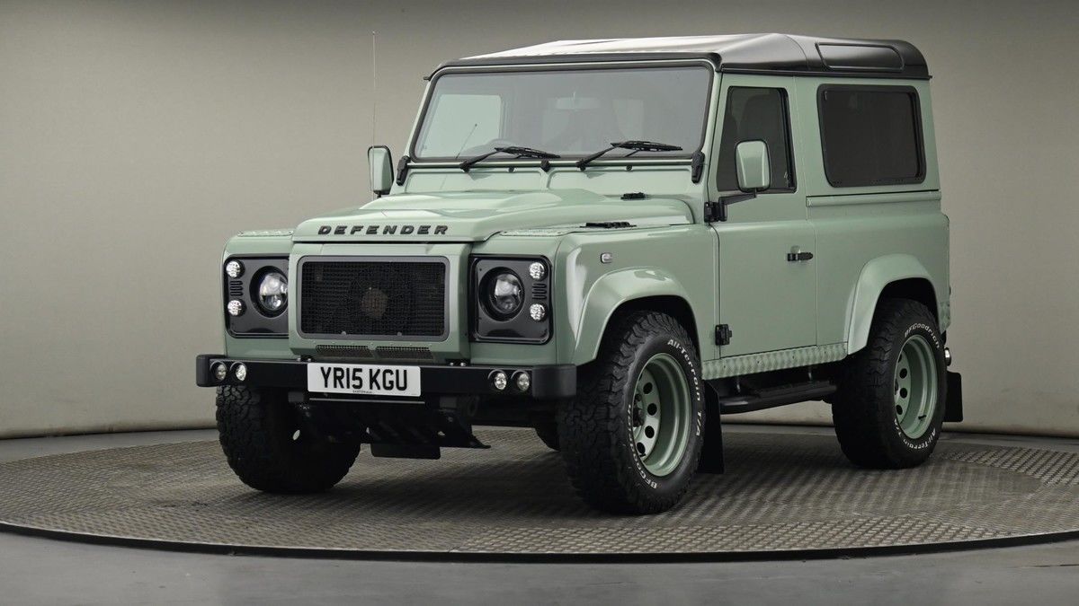 Land Rover Defender 90 Urban Image 22