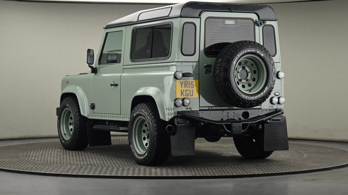 Land Rover Defender 90 Urban Image 24