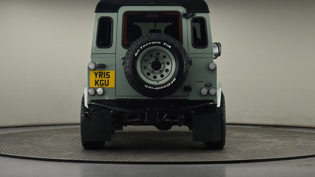 Land Rover Defender 90 Urban Image 25