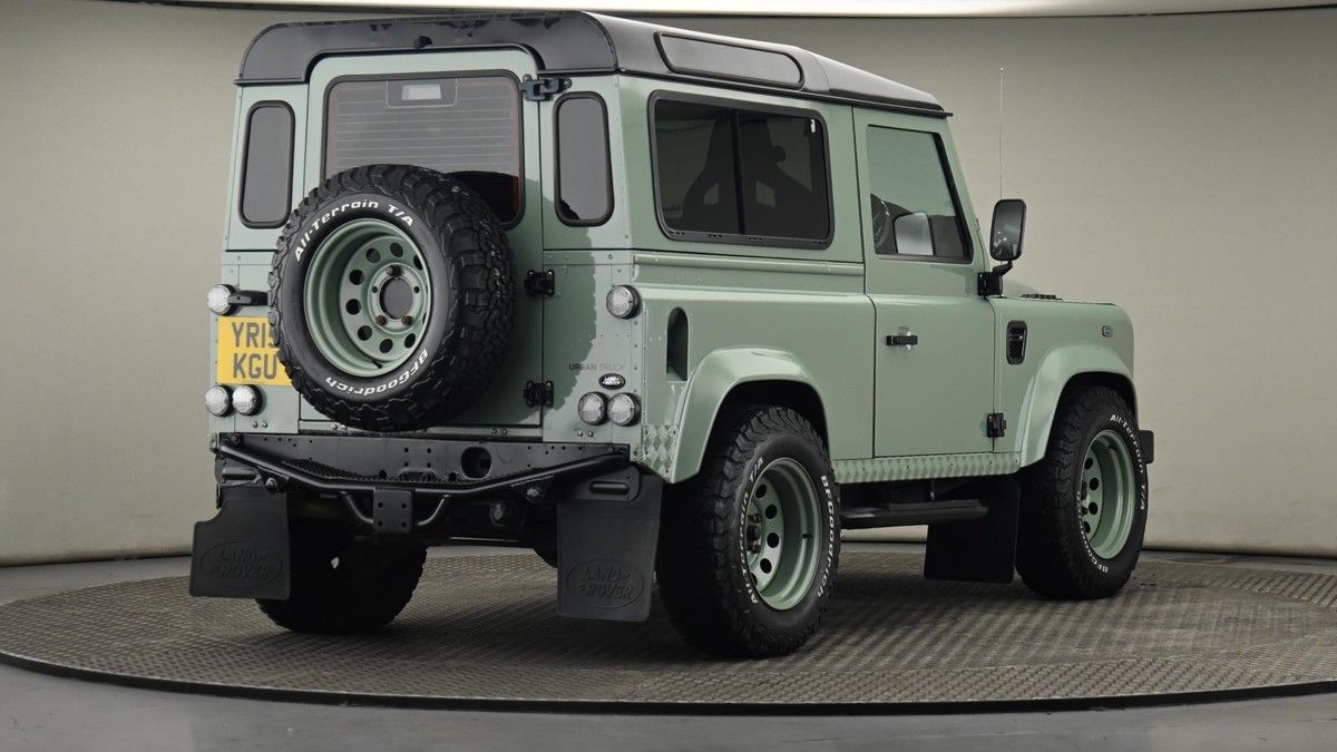 Land Rover Defender 90 Urban Image 26