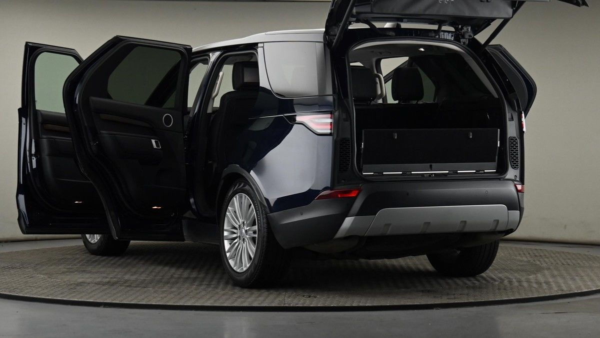 Land Rover Discovery Image 30