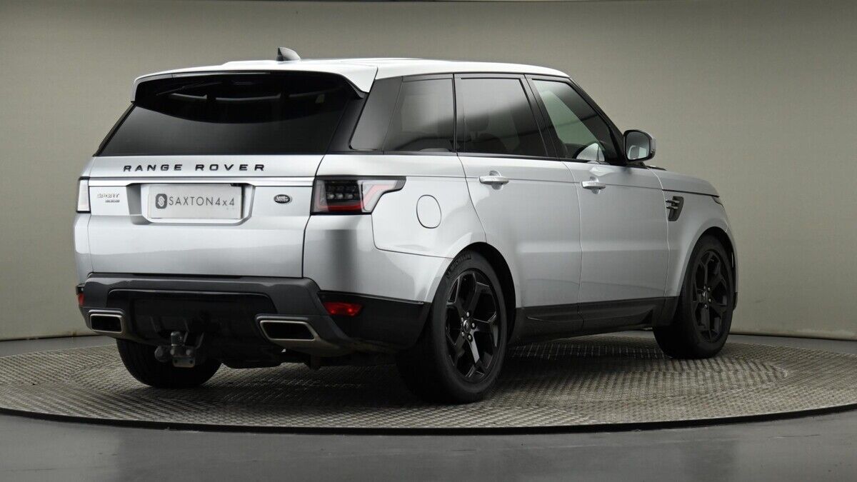 Land Rover Range Rover Sport Image 26