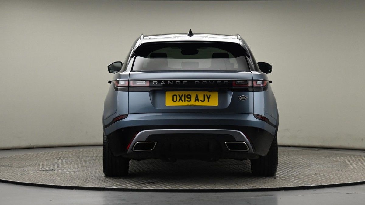 Land Rover Range Rover Velar Image 25