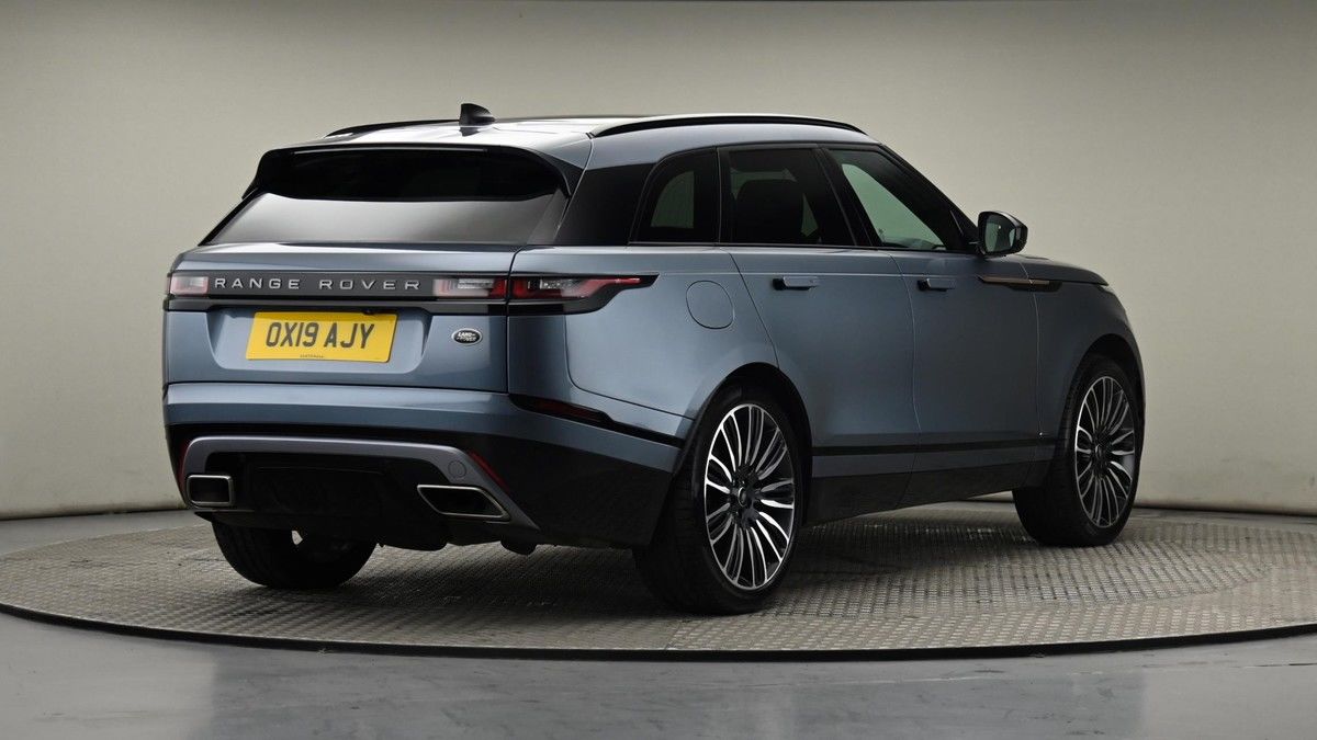Land Rover Range Rover Velar Image 26