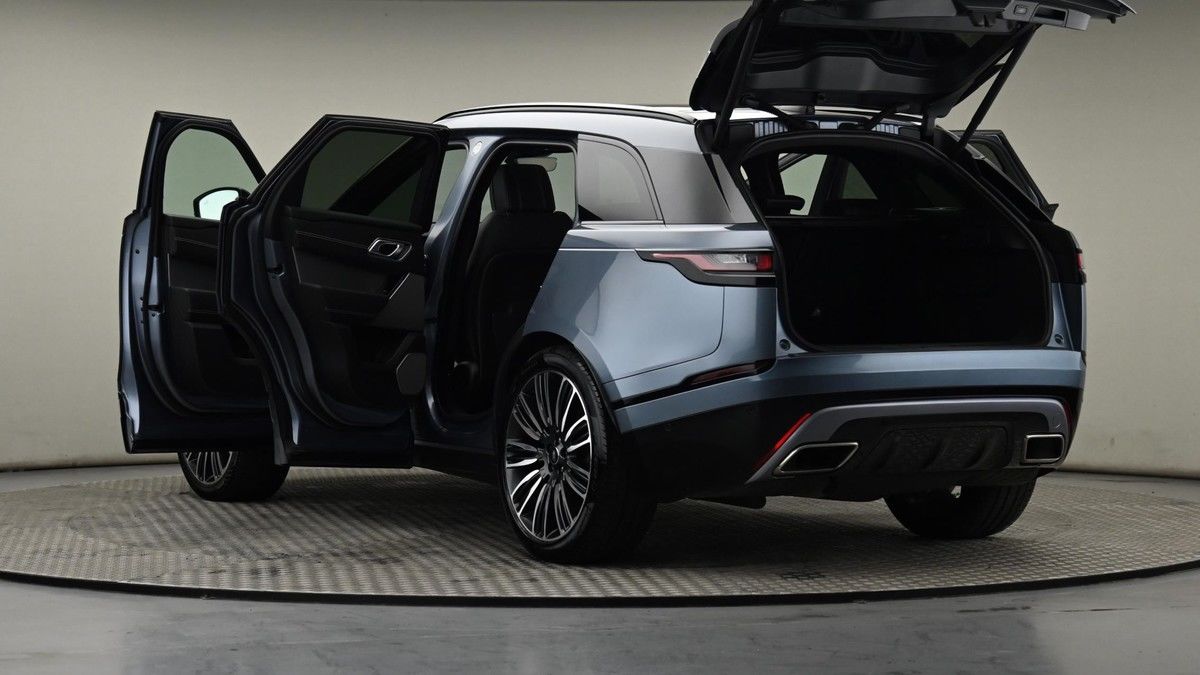 Land Rover Range Rover Velar Image 29