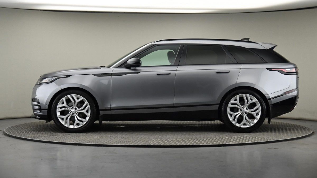 Land Rover Range Rover Velar Image 23