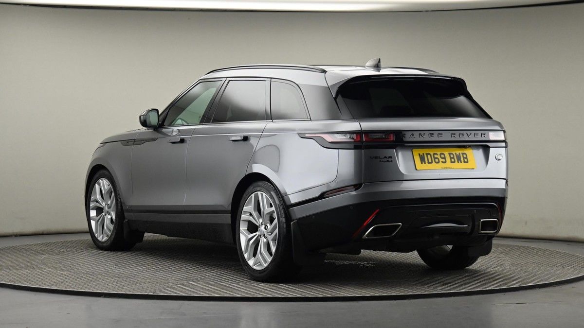 Land Rover Range Rover Velar Image 24