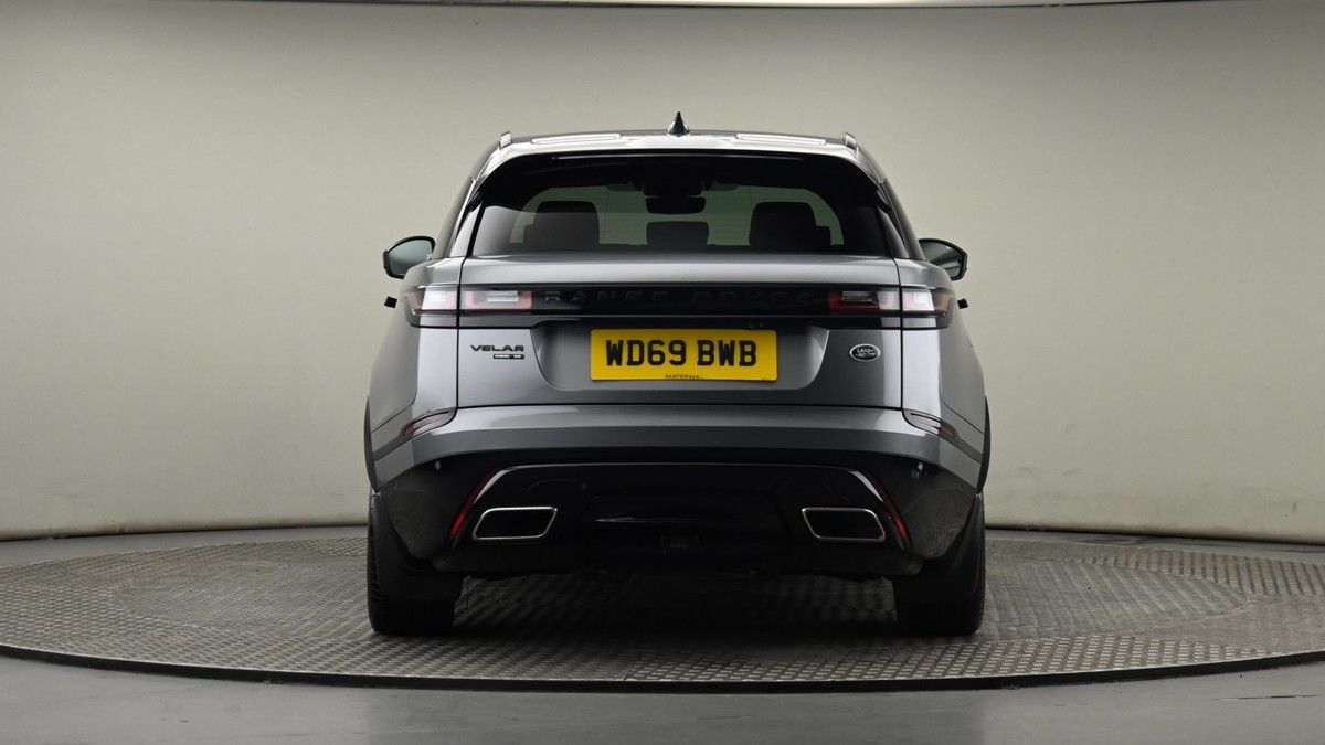 Land Rover Range Rover Velar Image 25