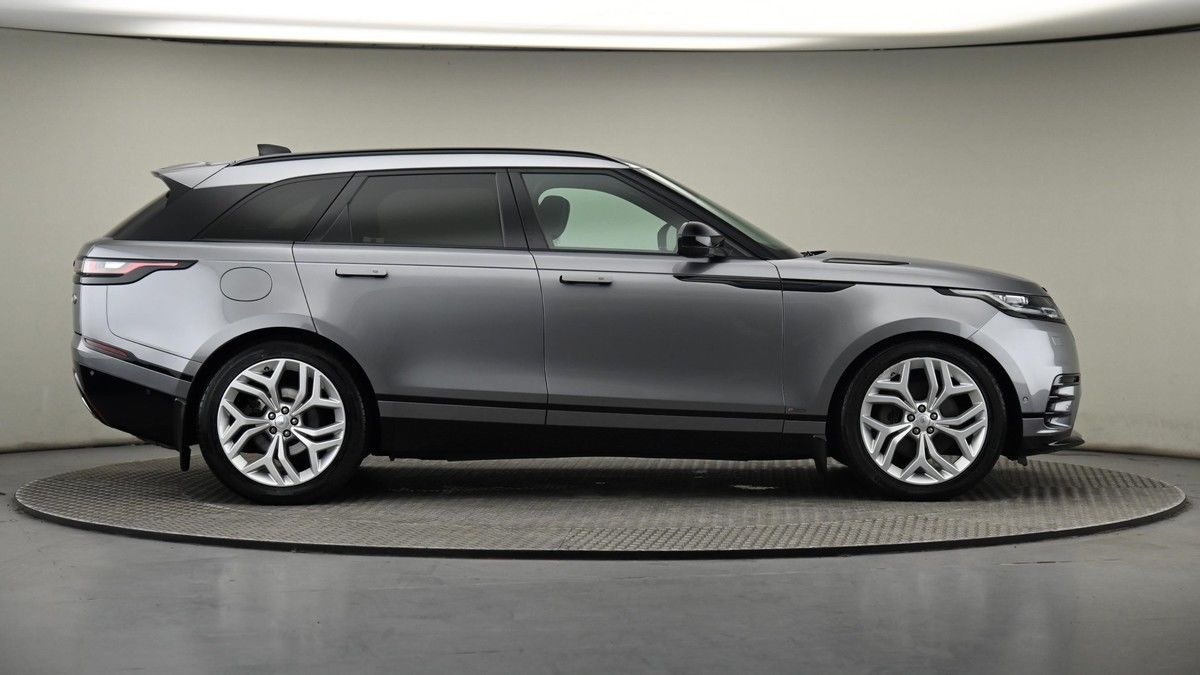 Land Rover Range Rover Velar Image 27