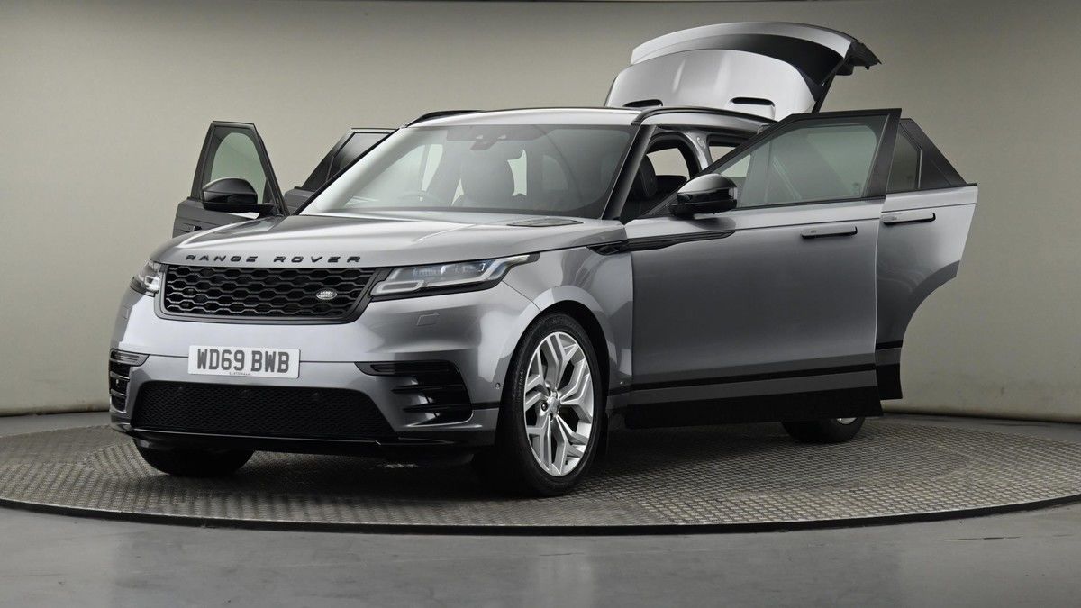 Land Rover Range Rover Velar Image 28