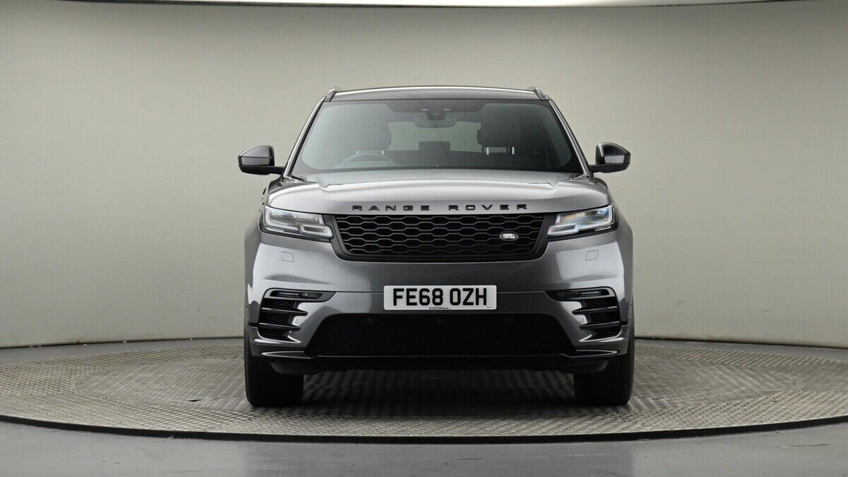 Land Rover Range Rover Velar Urban Image 21