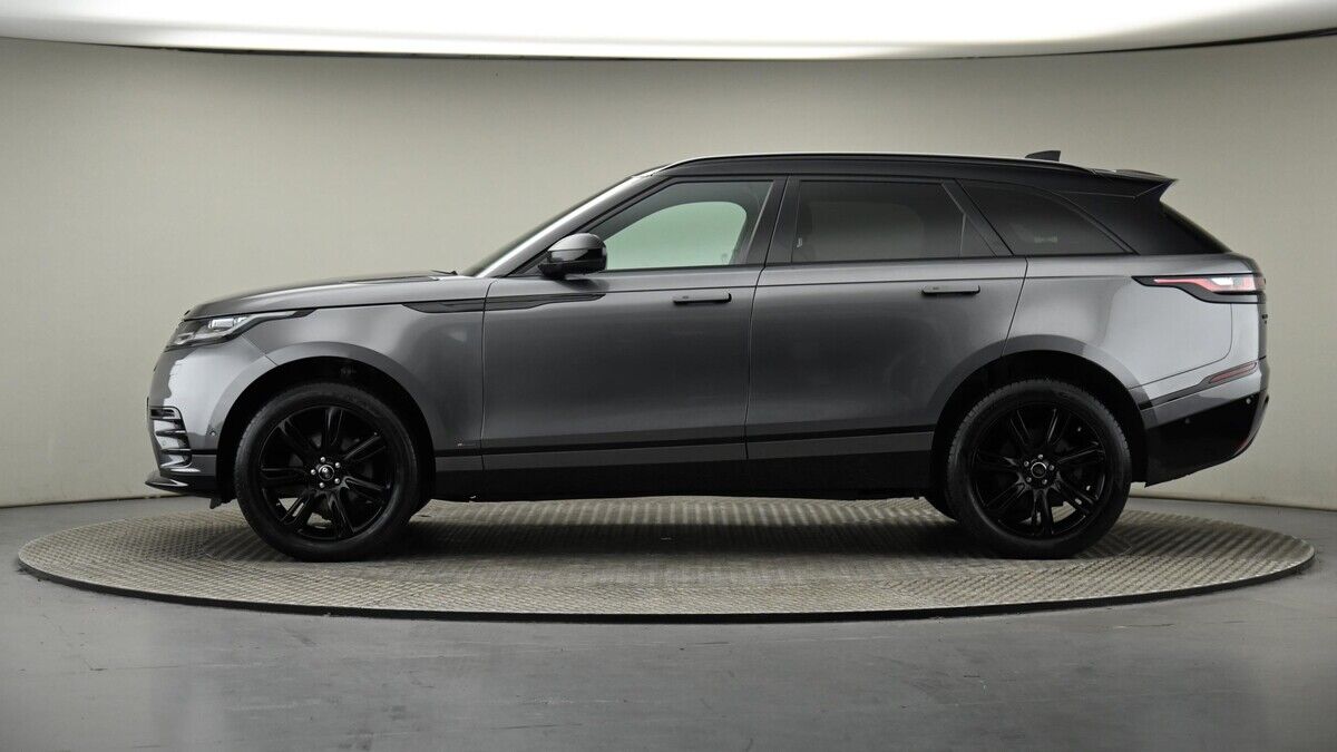 Land Rover Range Rover Velar Urban Image 23
